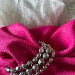 Silver tone acrylic beads stretchy bracelet - 3 stretchy strands